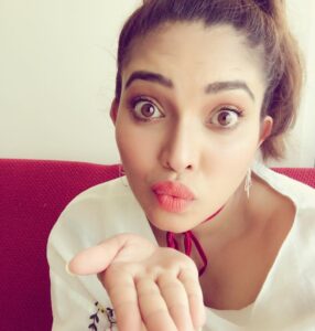 Ishaara Nair Instagram - Heal the world with some love #love #healtheworld #instagram #spreadlovenothate