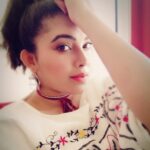 Ishaara Nair Instagram - When life gives u mondays, dip it in glitter n sparkle all day #mondayfunday #awesomeweekahead #instagram #selfie #loveyourself #admirelife #girllove