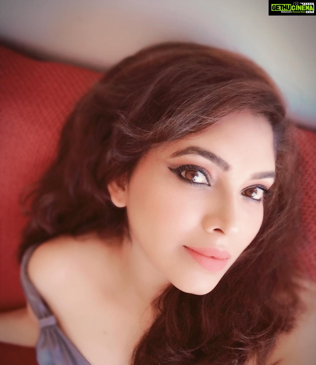 Ishaara Nair Instagram - Good evening #goodevening #instagram