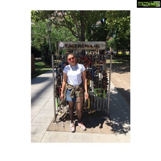 Ishaara Nair Instagram - All is well in my happy place #peace #beauty #budapest #europe #wanderlust Budapest, Hungary