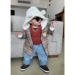 Ishaara Nair Instagram - ‘Sup ladies 🤙🏼🤙🏼🙌🏼🔥🔥 #10monthsold #ladiesman #hottie #stylishbabyboy #styleinspiration #instababies #babiesofinstagram #babiesofdubai #littledudes #mommyandson Dubai Marina