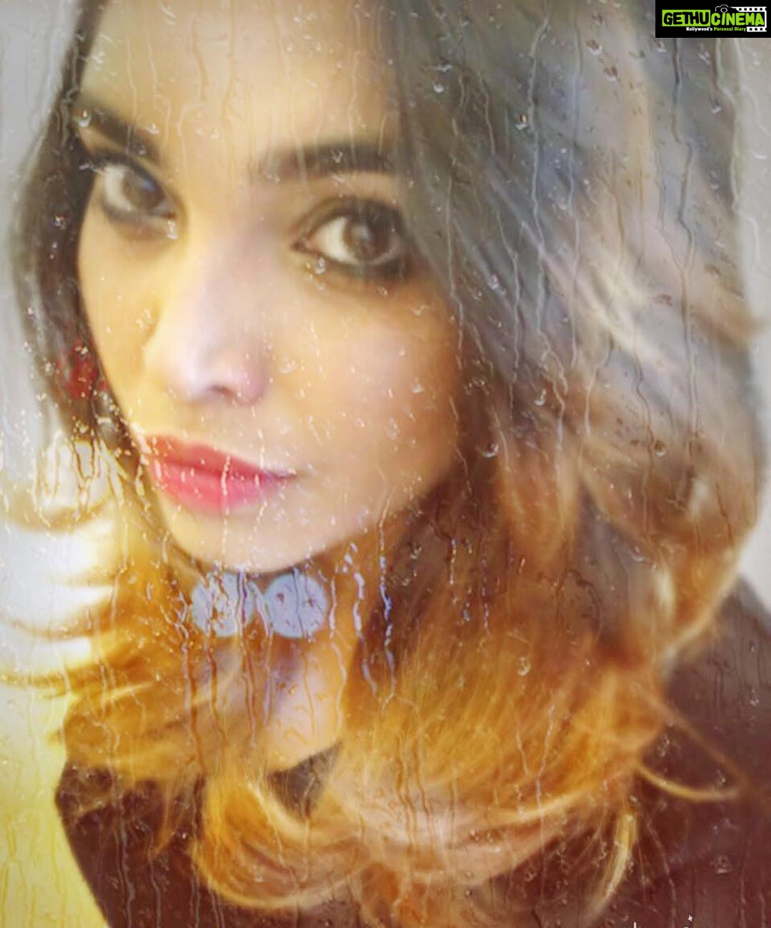 Ishaara Nair Instagram - Good afternoon #instagood #instamood #goodafternoonworld #happysoul #stayblessed😇