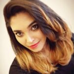 Ishaara Nair Instagram – Good night good souls #goodnight🌙 #haircolours #ombrehair #hairgoals #flaunting #keepsmiling #girlgamer