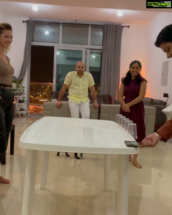 Ishaara Nair Instagram - Diwali shenanigans ❤️🥳🤩💥✨❤️ A day filled with love and lights, friends, fun, laughter and games. I missed my one and only, my better half. 😪🥺 @sowmyabalan