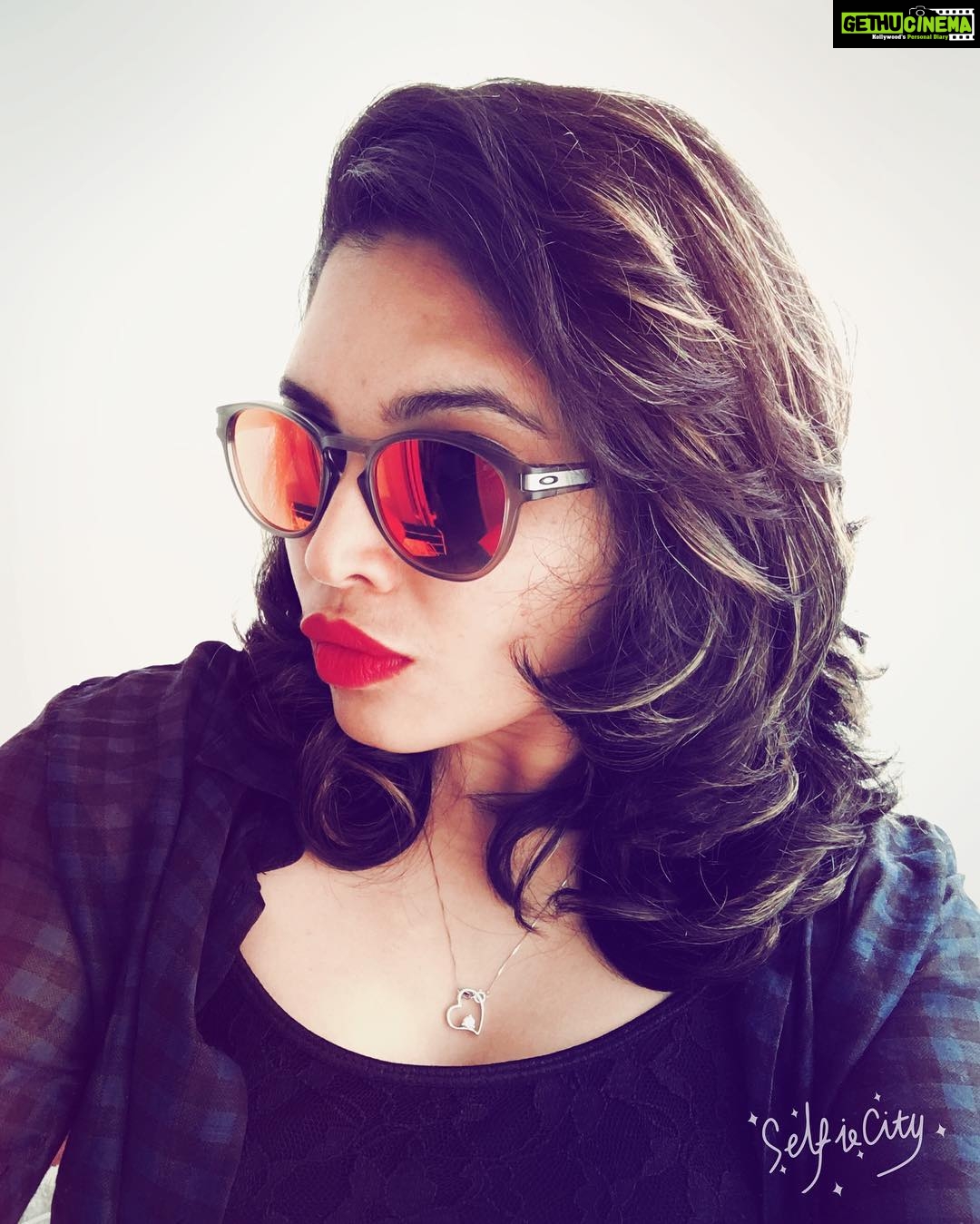 Ishaara Nair Instagram - #dayout #summer #heatonfeet #picoftheday #goodnightpost😴