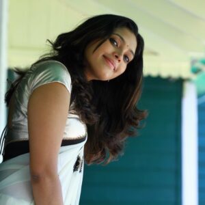 Ishaara Nair Instagram - #longlongback #nicenicegirl #throwback #2010s #cochindiaries #wishthosedayscomeback