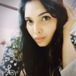 Ishaara Nair Instagram - #goodeveningworld #randomclicksbelike
