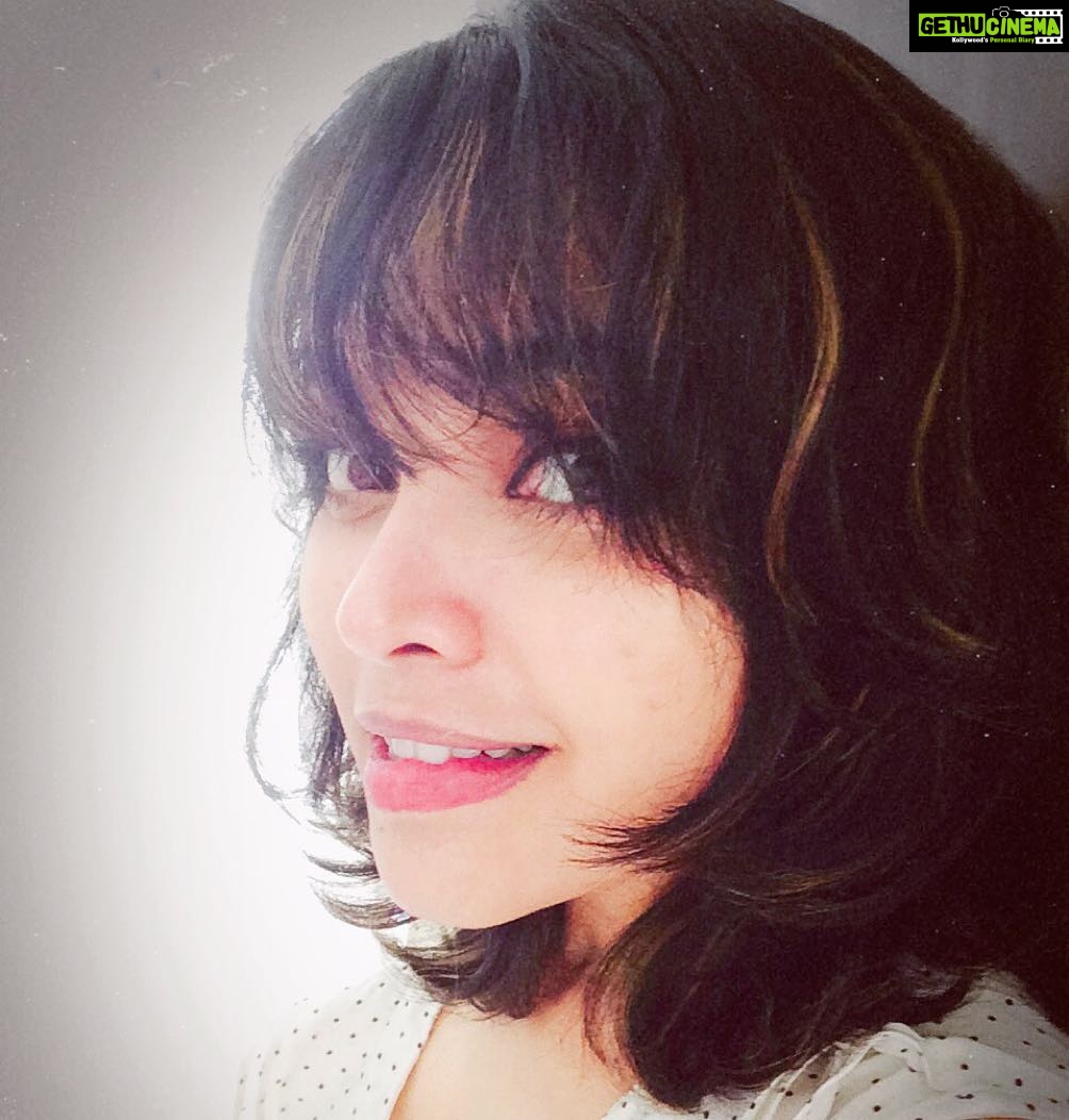 Ishaara Nair Instagram - #happynewyeareveryone #spreadhappinessandlove #partytime #newstart #newme