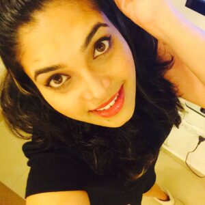 Ishaara Nair Instagram - #Christmas #partytime #spreadhappinessandlove #friends