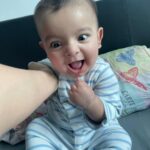 Ishaara Nair Instagram – My baby and his expressions 🤣. Everyday in the morning as soon as he wakes up, I click a couple of pics to send to his grandparents ❤️. Yesterday this is what I got 🤣🤣 caption this please 🤣🤣❤️❤️ #4monthsold #babymama #boymama #mamasboy #dadasboy #diapers #motherhood #motherhoodinspired #babyinfluencer #simplymamahood #babyboyaarin # mamauae #mamaindubai #postpartum #babiesofinstagram #mamasofinstagram Dubai Marina