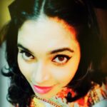 Ishaara Nair Instagram - Good afternoon lovelies... #goodvibesonly #happytoday #radiatepositivity