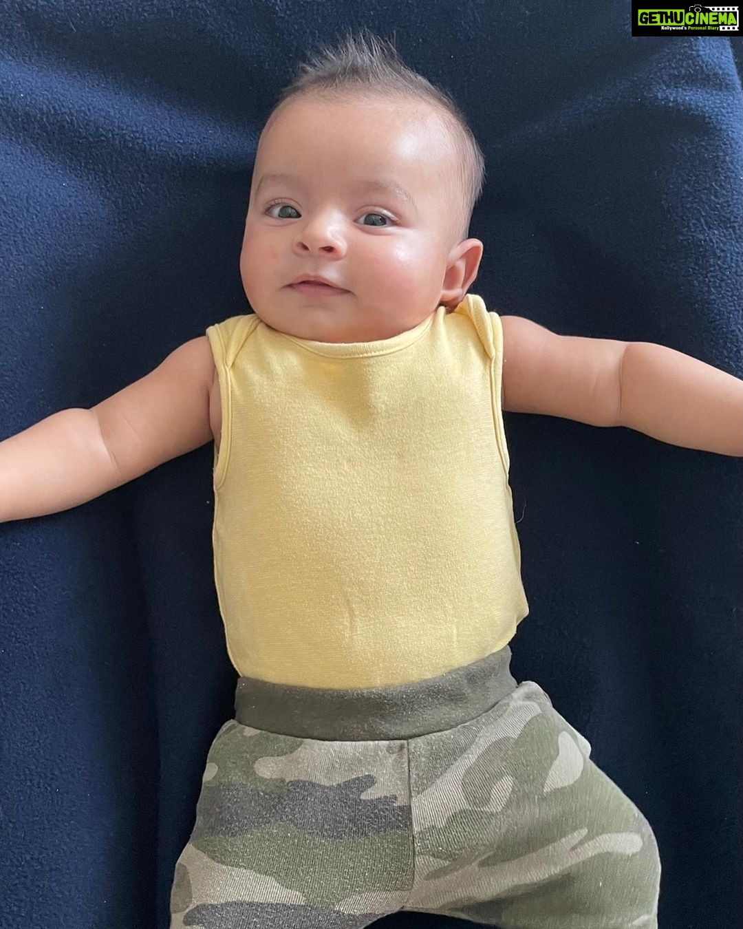 Ishaara Nair Instagram - Ok! So that’s the end of the fourth trimester. We are officially 3 months old. The first three months of motherhood were a bumpy ride for me. Breastfeeding journey was thankfully really, really great. Weeks 4 to 6 was extremely difficult as my baby was colicky and he used to cry a lot during evening hours. After 6 weeks it slowly reduced and by the end of week 8 he turned into a happy lil baby. I really struggled through it as I hated to see him cry. My anxiety levels were on a 100 and I felt so angry and sad that I couldn’t help him. Thank god we’re over it now. Bless ‘em mamas who is going through that phase 🙌🙄 Last couple of weeks has been a delightful experience. Our space is filled with lil cooing sounds, giggles and laughters. When we smile at him, he smiles right back at us. He hates tummy time, but still I try to put him on his tummy. His neck muscles are getting stronger. Finally as a mamma I’ve reached the brighter side of the tunnel and am so happy and excited for this wonderful journey ahead. Can’t wait to hit all the major and minor milestones with him. ❤️💃🏻👨👩👦 #3monthsold #babymama #boymama #mamasboy #dadasboy #diapers #motherhood #motherhoodinspired #babyinfluencer #simplymamahood #babyboyaarin # mamauae #mamaindubai