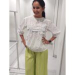 Ishika Singh Instagram - Colour block ... hi 🙋‍♀️ #dressingrooms #dressingroomgoals #whiteandgreen #whitechikankari