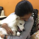 Ishika Singh Instagram - best hug in whole world .... #pawsome #lovemyboy #petlovers #petlove #dogs #doglovers #damroo