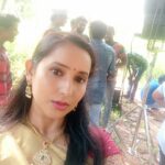 Ishika Singh Instagram - After makeup ... tons of foundation and hell lot of dressing ! Hate dressing up ! #actorslife🎬 #actorslife #actoratwork #telugufilmindustry