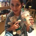 Ishika Singh Instagram - Was so in love with that teddy ... didn't want to leave it :( but again it was not worth the price ;) #starbucks #starbucksteddybear #starbucksfrappuccino