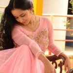 Ishika Singh Instagram - While I was adjusting my dress he clicks this beautiful shot .. #loverandommoments #loverandomness #randompic #randomclick #lovemyjob #actorslife🎬 #actoratwork #actorlife
