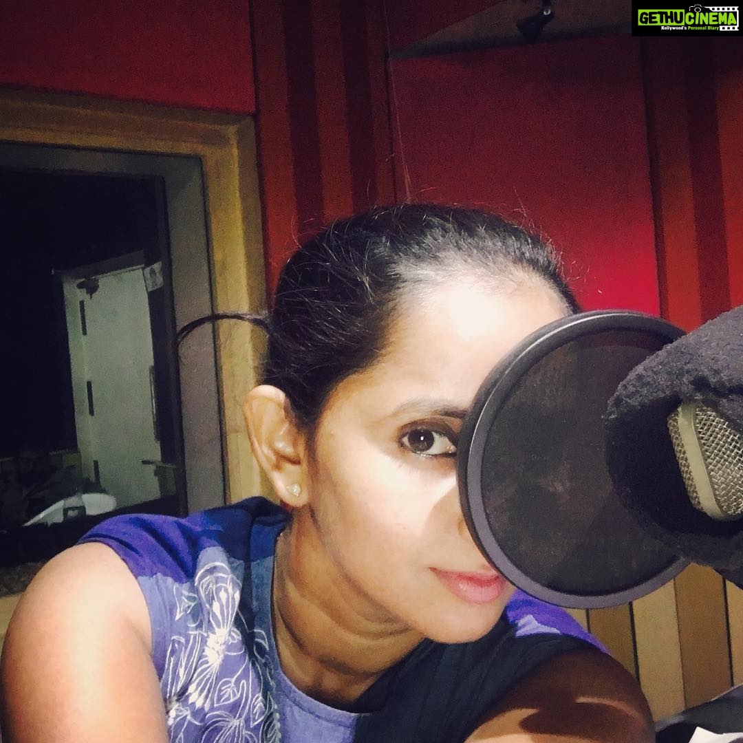 Ishika Singh Instagram - Let's do it ...hoping to crack and finish it tomorrow #telugufilmnagar #telugufilmindustry #kobbarimatta #actoratwork #actorsworld #actorslife🎬 #actordubbing