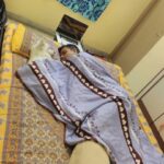 Ishika Singh Instagram - Dog in wife out 😜#damroo #pet🐶 #petlove #pet🐾 #doglovers #dog🐶 #doglove #doginbed #doginwifeout