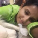 Ishika Singh Instagram - My best time is with my pet ... #damroo #doglovers #doglove #pet🐶 #petlove #pet🐾