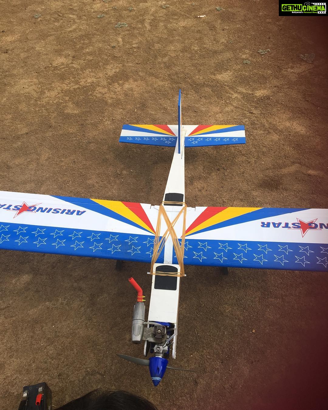 Ishika Singh Instagram - My new trainer .. love him to moon and back #aeromodelling #aeromodel #aerokit #flighttest #modelflying #flying