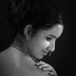 Ishika Singh Instagram - Tribal me #actorslife🎬 #actor #actorlife #acting #telugufilmindustry #shootinprogress #actoratwork #shoot📷 #tribalmakeup #actorlife🎬🎥