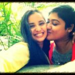 Ishika Singh Instagram - Friends since childhood #friends #bestfriends #childhoodfriends #campingfriendsforlife #campingtrips #schooldays #schooltrip