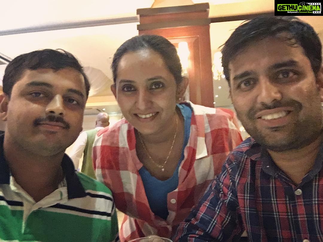 Ishika Singh Instagram - Chilling time with brother ... #brotherandsister #brothertime