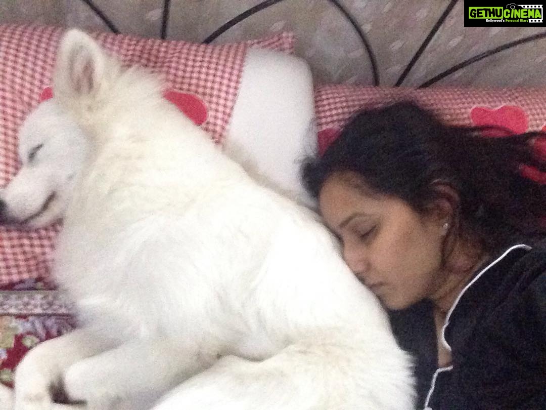 Ishika Singh Instagram - U n I ..... in this beautiful world .... #petlovers #pet #dogslover #dog🐶 #dogismylove #dogismybestie #dogismybaby