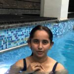 Ishika Singh Instagram - Jumped in water after a really long time … great welcome to the monsoon #monsoonseason #monsoonblues #pooltime #poolday #poolarea #swimmingtime #swimmingintherain #thankgod #pari #pyaaripari #pariopari #meripari