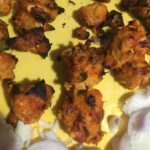 Ishika Singh Instagram - Straight from tandoor into my mouth ;) #tandoorichicken #chickentikka #hometandoor #timepasslove #cookingforlove #foodporn #foodie #lovefoodbutwanttobefit #dontwanttogainweight