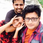 Ishika Singh Instagram - Fun time #familyphotography #familytime #brotherlylove