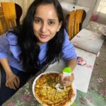 Ishika Singh Instagram - My love for pizza 🍕 knows no boundaries... #pizzalover #pizza🍕 #pizzatime #pizzapizzapizza #homemadepizza #pizzagram