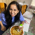 Ishika Singh Instagram - My love for pizza 🍕 knows no boundaries... #pizzalover #pizza🍕 #pizzatime #pizzapizzapizza #homemadepizza #pizzagram
