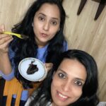 Ishika Singh Instagram - Thanks for coming home and celebrating Nilesh’s bday . God bless u Shresth and u guys will b missed when u r in mumbai . #friends #friendzone #friendscomingover