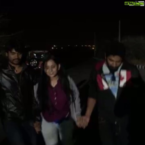 Ishika Singh Instagram - Time pass on the sets with actors , we created our own tune and dance steps !