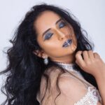 Ishika Singh Instagram - So ... I heard someone saying “ gray is the new red “ I thought why not try ;) #graycolor #graylipstick #graylips #boldmakeuplook #telugufilmnagar #telugufilmindustry #boldlips #makeuplooks thanks @mani_makeup_expert for pulling this look off on me n shiva as usual u made that k k looking person diva 👩‍🎤 lolz @shivassofficial @ssfashionphotography