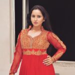 Ishika Singh Instagram -