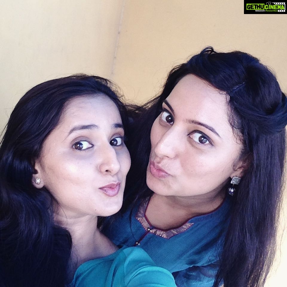 Ishika Singh Instagram - The defence connect makes us go crazy ...