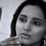 Ishika Singh Instagram - Touch up ! #fearless #carefree #dreamhigh #newlook #gettingreadyforwork #nevergiveup #actorslife