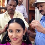 Ishika Singh Instagram - Hair stylist working for d right look ...