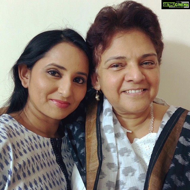 Ishika Singh Instagram - Madhu mam ... Wonderful lady ! I can spend whole day with her without getting bored