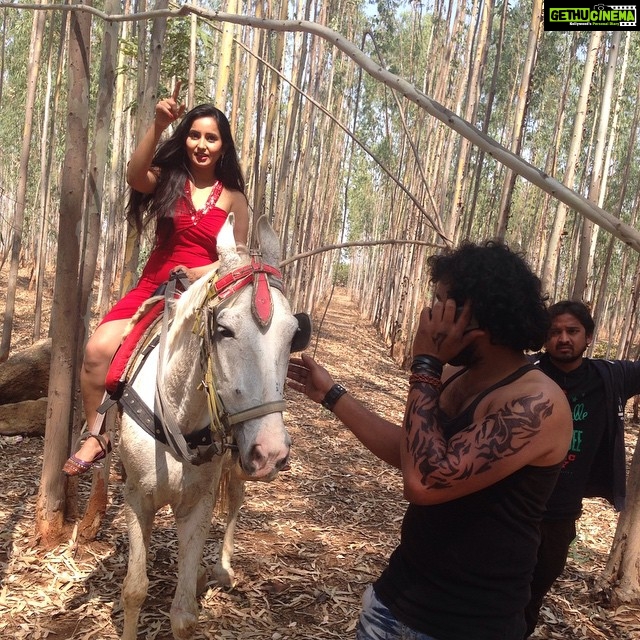 Ishika Singh Instagram - Iam d queen here ... Ds is my kingdom ;)
