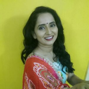 Ishika Singh Instagram - Done for the day ... great team work @ssfashionphotography and thanks mani  @mani_makeup_expert  for making the ugly me into fab me #actorslife #actorslife🎬 #backtowork #facingcameraagain #facingcamera #teluguactress #telugufilmnagar #telugufilmindustry