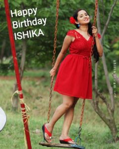 Ishika Singh Instagram - Thanks shirin for bringing back old memories alive :) I remember u asking me to balance on the swing and I was like .... can I do that 🤔@shirinsriram #oldimages #oldpictures #oldshoot #photoshoot #photooftheday #photoshootideas #actorslife #actoratwork #willworksoon