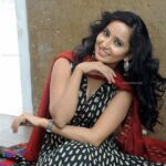 Ishika Singh Instagram -