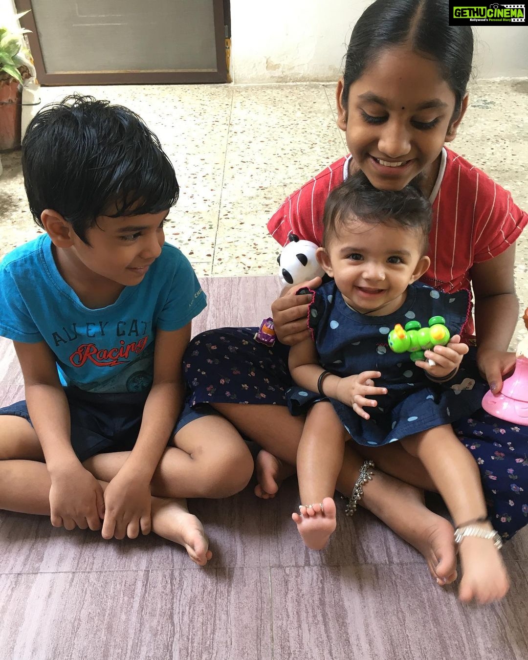 Ishika Singh Instagram - Their is always a reason to smile 😊 just find it #childrenart #kidsfun #babieslove #kiddo #happinessisachoice