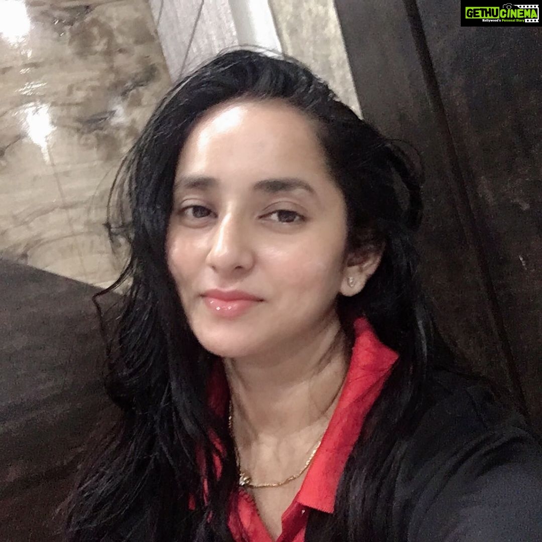 Ishika Singh - 256 Likes - Hot oil head massage 💆♀️...complete relief .#headmassage #oilmassage #hotoiltreatment #hotoilmassage #onionoilbenefits #onionoilforhair