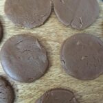 Ishika Singh Instagram - Baking on go ....baked some chocochip cookies 🍪 and feels so proud of myself #cookies #chocochipcookies #bakinglove #bakingathomeisthebest #lovebaking❤ #ajwaincookies #chocochipscookie