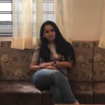 Ishika Singh Instagram - Was silent for this frame 🖼... hate to sit like this #casuallife #casual #posedvsreality